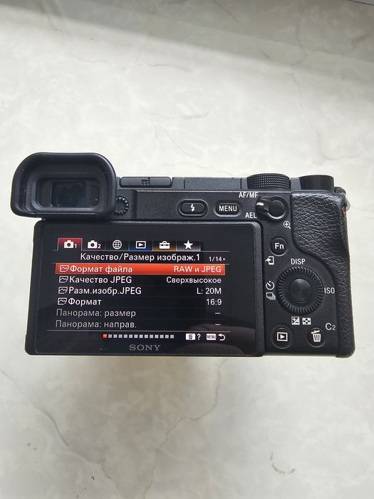 Sony A6400 с объективом 16-50