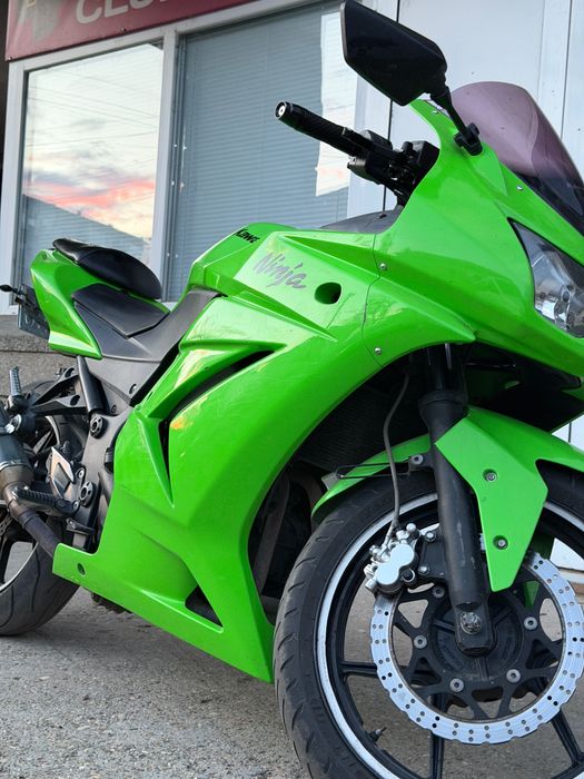 kawasaki ninja 250R