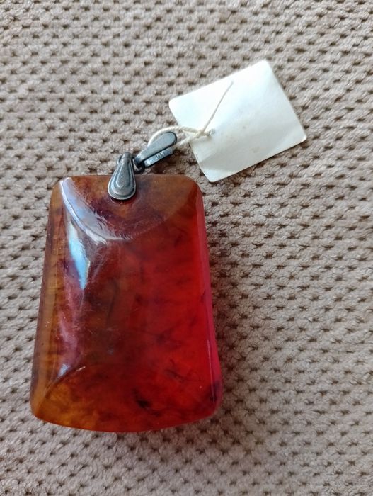 Оригинален кехлибарен медальон – Калининградски кехлибарен комбинат