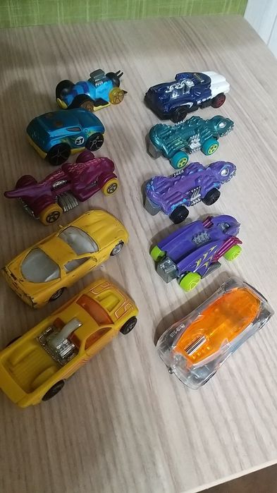 Машинки Хотвилс бу