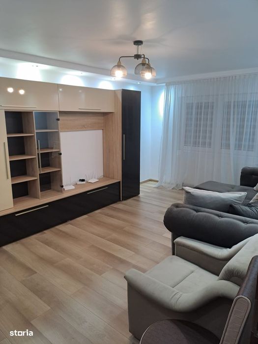 Apartament 2 camere 50 mp - etajul 2, zona Crisan