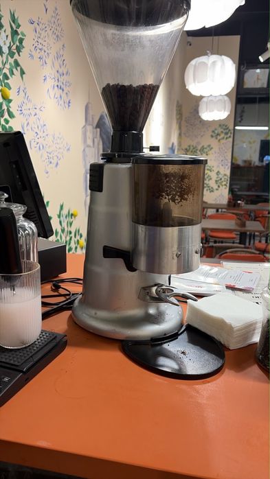 Итальянская кофемолка Macap