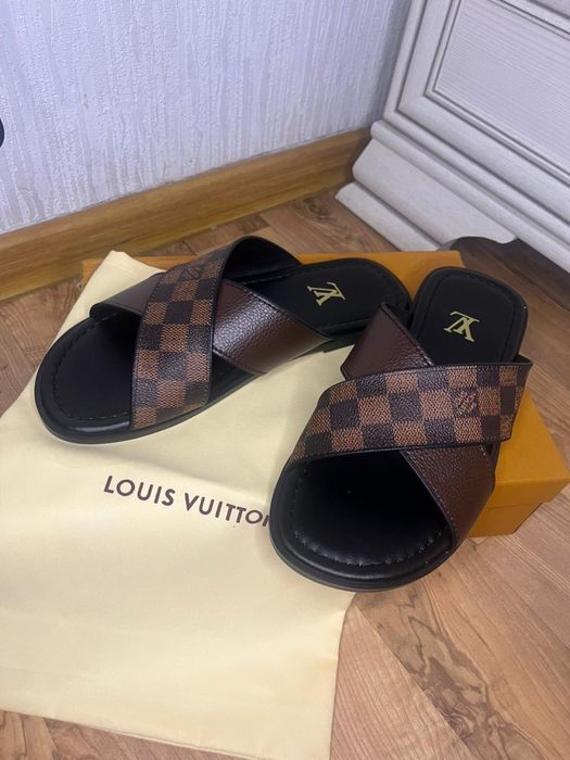 Шлепки lv 39-43