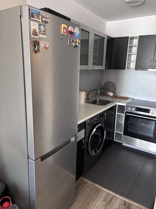 Дава се под наем Тристаен апартамент в София, Дървеница - 80 кв.м за 817.53 € - Снимка #1