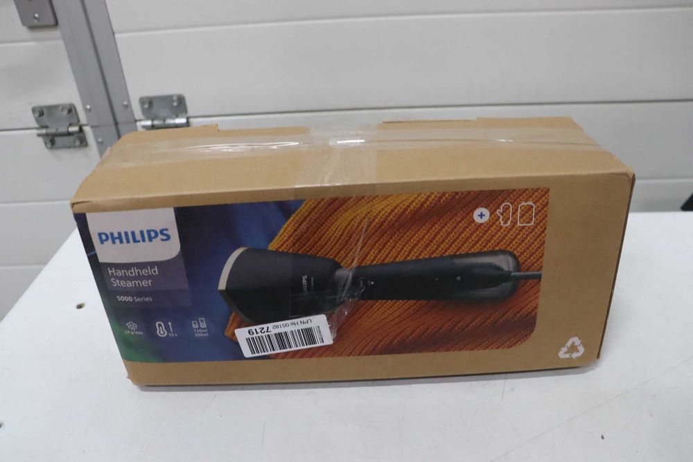 Преносима вертикална ютия Philips Series 5000 бързо нагряване STH5030