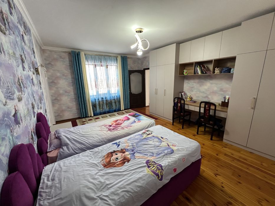 Детская кровать для девочек