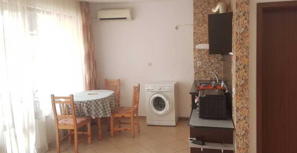 Дава се под наем Двустаен апартамент в Бургас, Сарафово - 53 кв.м за 331.5 € - Снимка #1