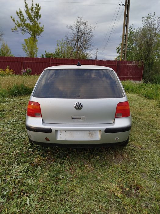 Golf 4 1.6 benzina