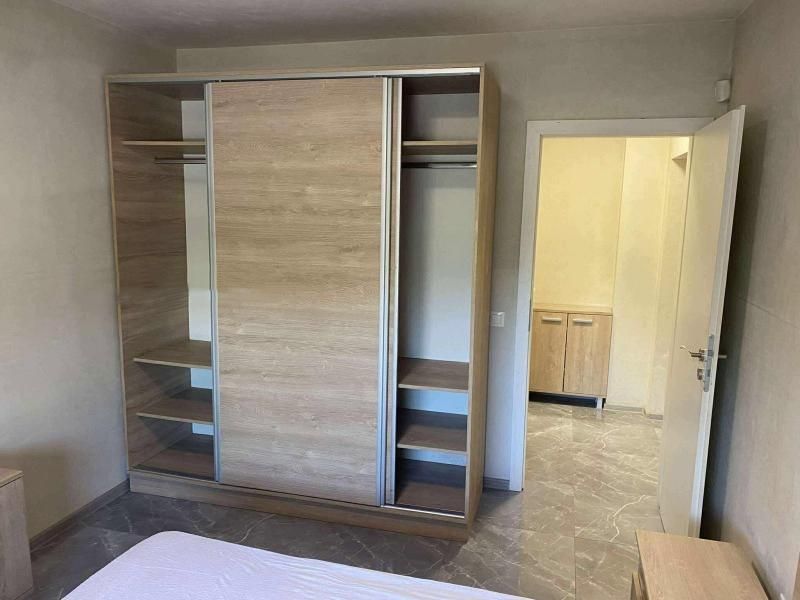 Дава се под наем Двустаен апартамент в София, Студентски град - 70 кв.м за 675 € - Снимка #3