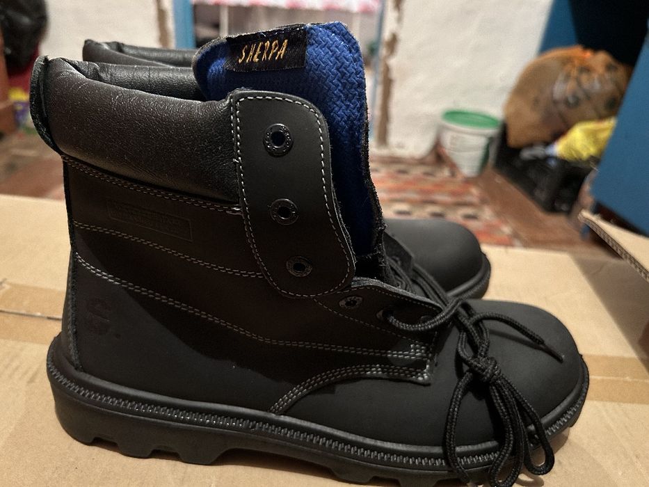 Спец Ботинка новый