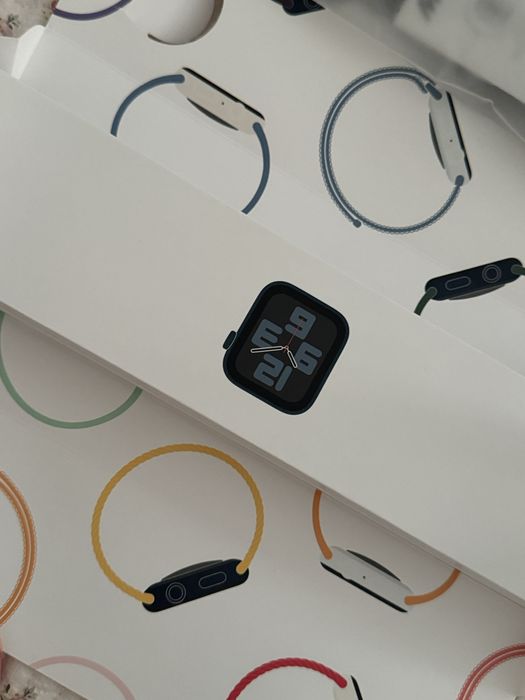 Смарт-часы Apple Watch (2 and Gen) 44mm