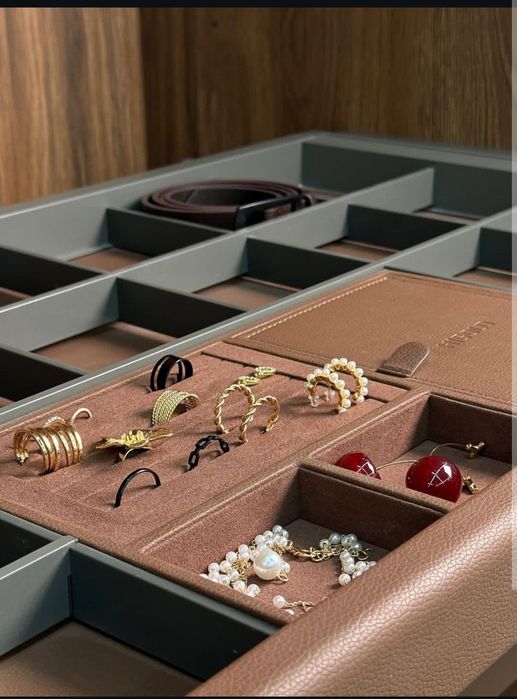 Aksessuar va tilla buyumlar uchun polka va organayzer qutilar – BUYURT