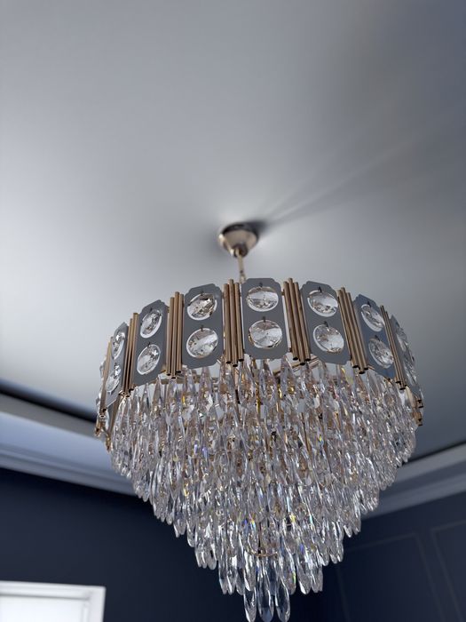 Продам Люстра цена 60.000