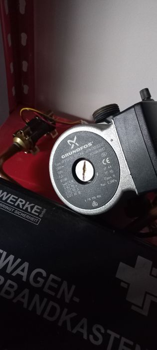 Pompa CT Grundfos  Originala  Bosch gaz 5000 28 kw
