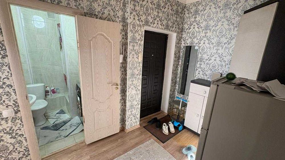 Продам 1к квартиру Рустам Империя.