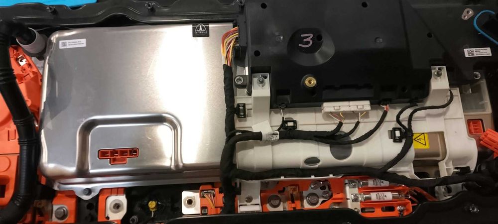 Power Conversion System (PCS) с парт номер 1135558-05-A, за Tesla model 3 и model Y