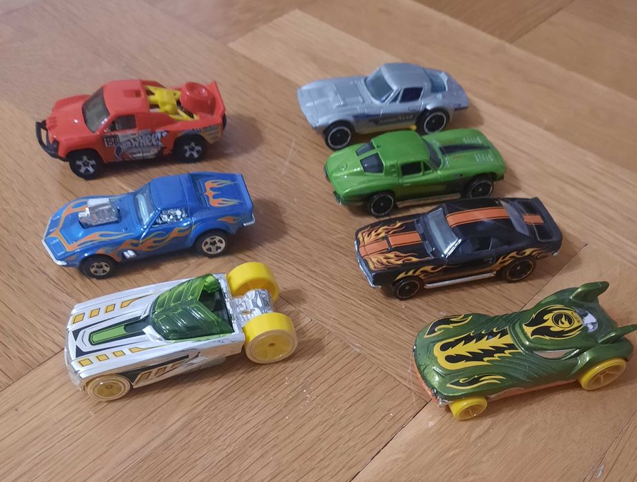 Hot Wheels колички, метални колички, пластмасови колички