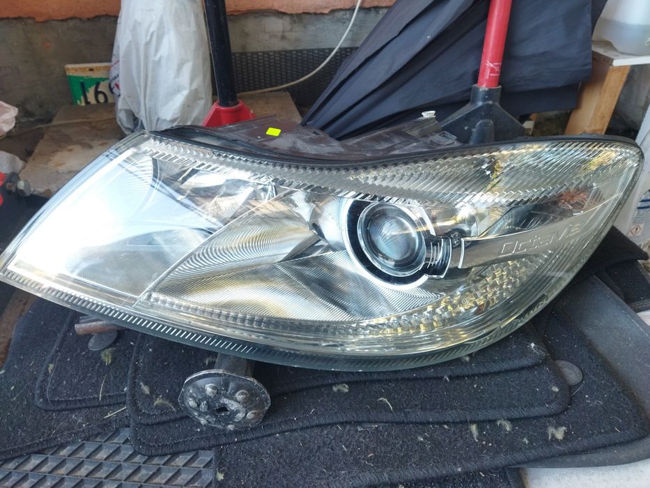 Ляв фар за Шкода Октавия Октавиа Skoda Octavia ЛЯВ ВОЛАН гр. София ...