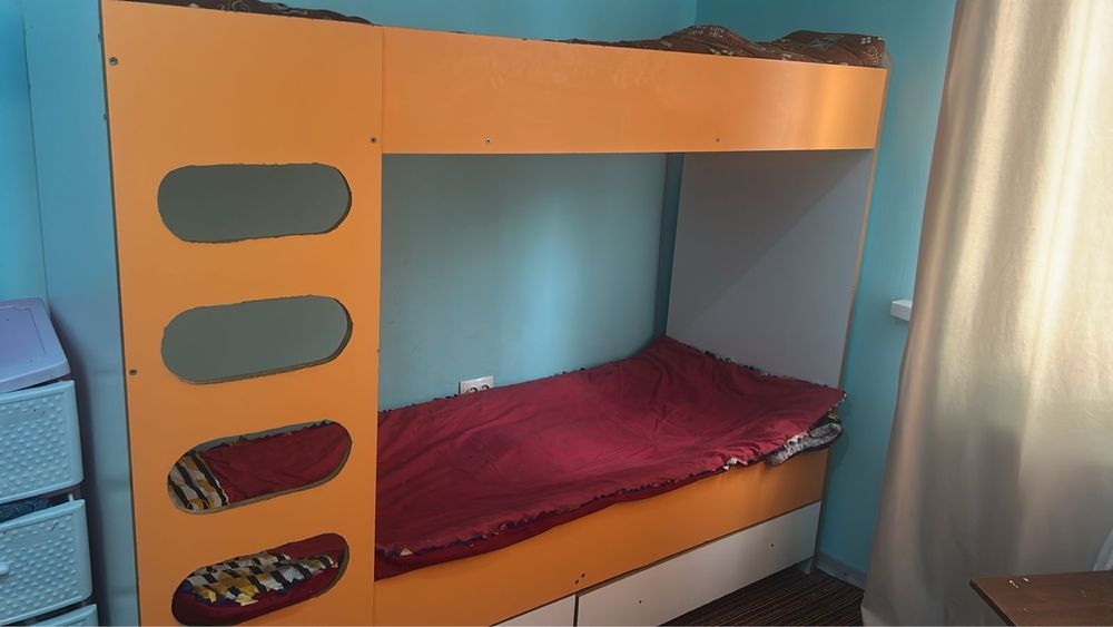 Продам срочно детский комплект мпбели