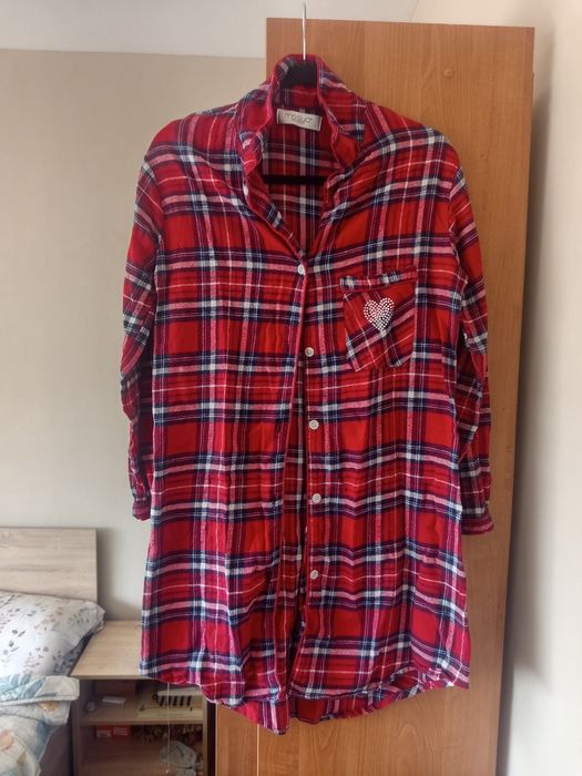 Дамски пролетни блузки по 4лв M/L размер