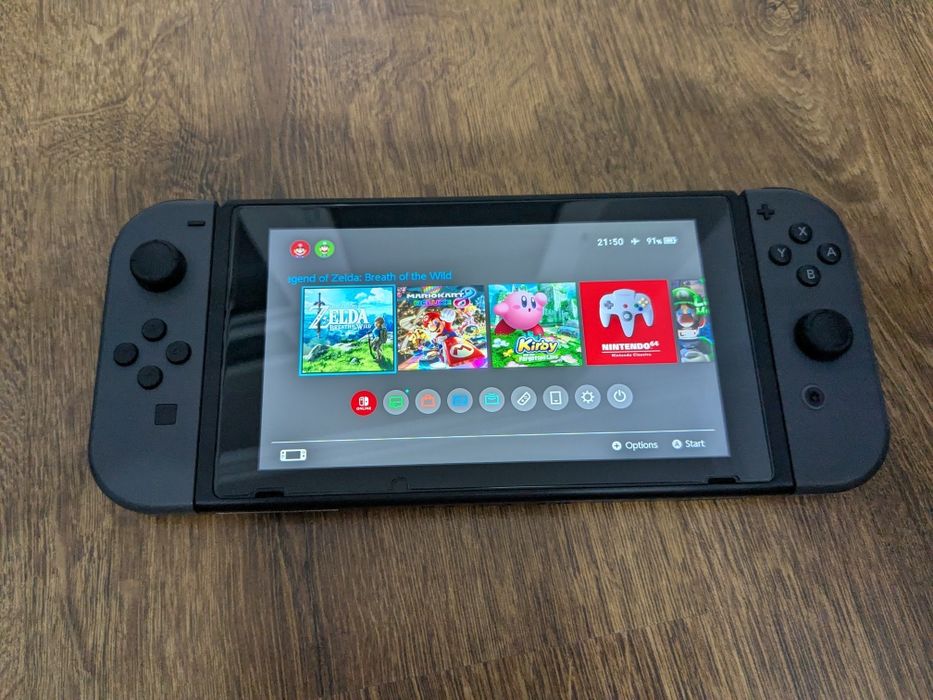 Nintendo Switch MODAT + Pro Controller +  128GB microSD