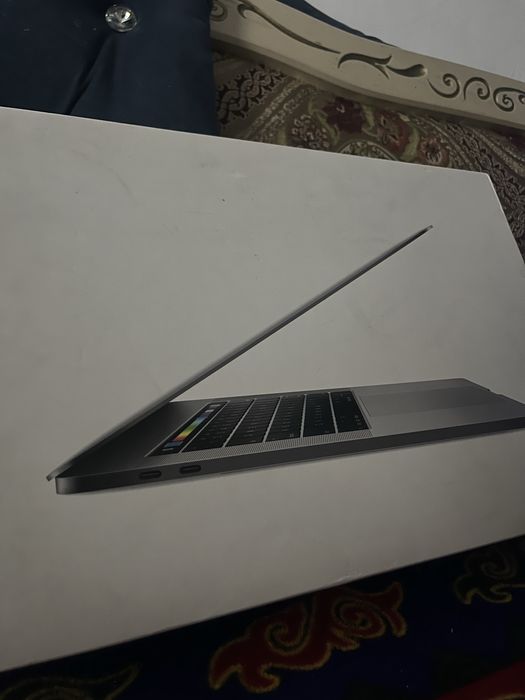 Macbook Pro срочноооо