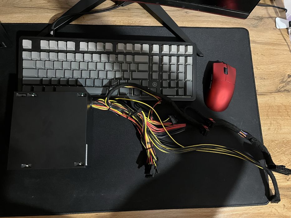 Продам блок питание Aero cool vx 600w