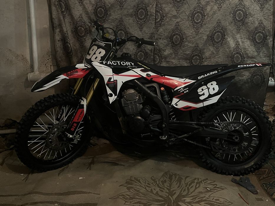 Продам эндуро 300