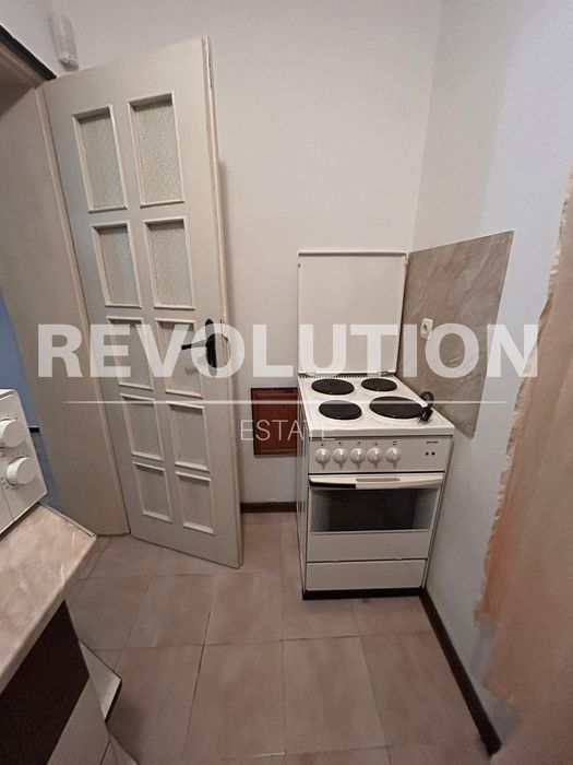 Дава се под наем Тристаен апартамент в Варна, м-т Траката - 65 кв.м за 500 € - Снимка #6