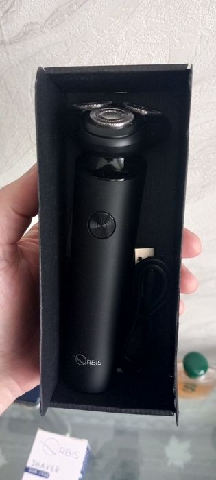 Продам новую- Электро бритву !!!