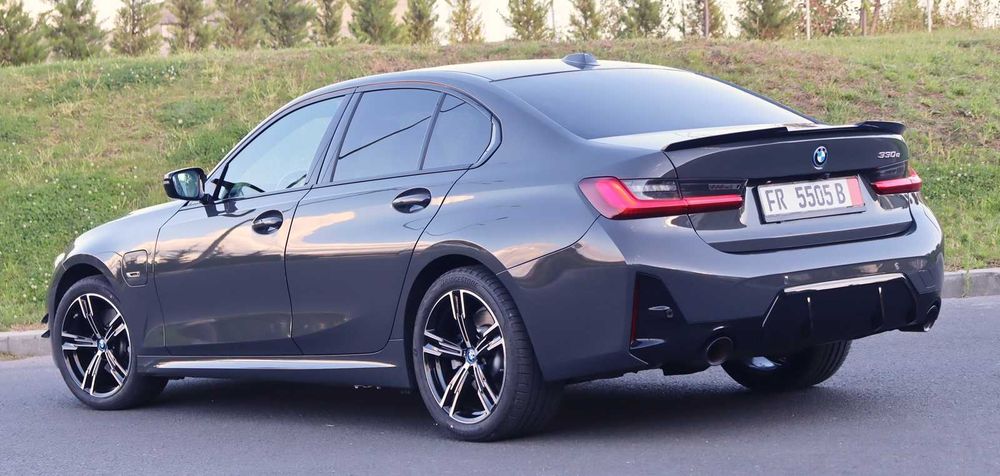 BMW Seria 3 2023 — imagine 3