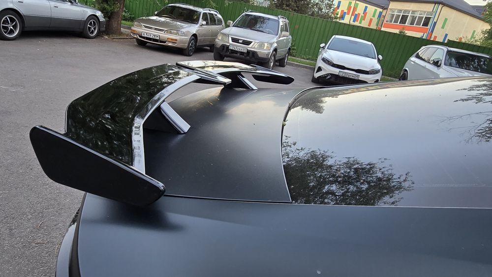 Продам спойлер для авто