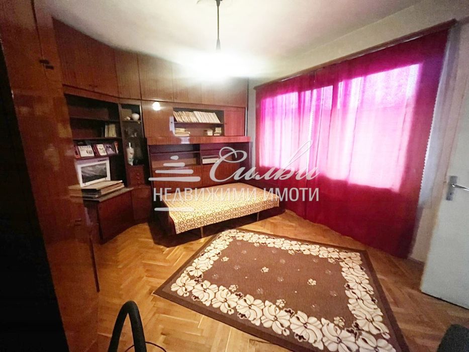 Продава се Тристаен апартамент в Шумен, Добруджански - 86 кв.м за 1779 €/кв.м - Снимка #4