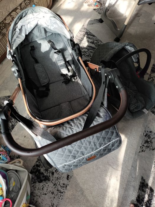 Продам коляску,belecoo