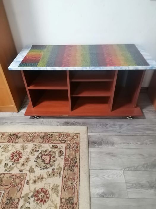 Тумбочка под аквариум