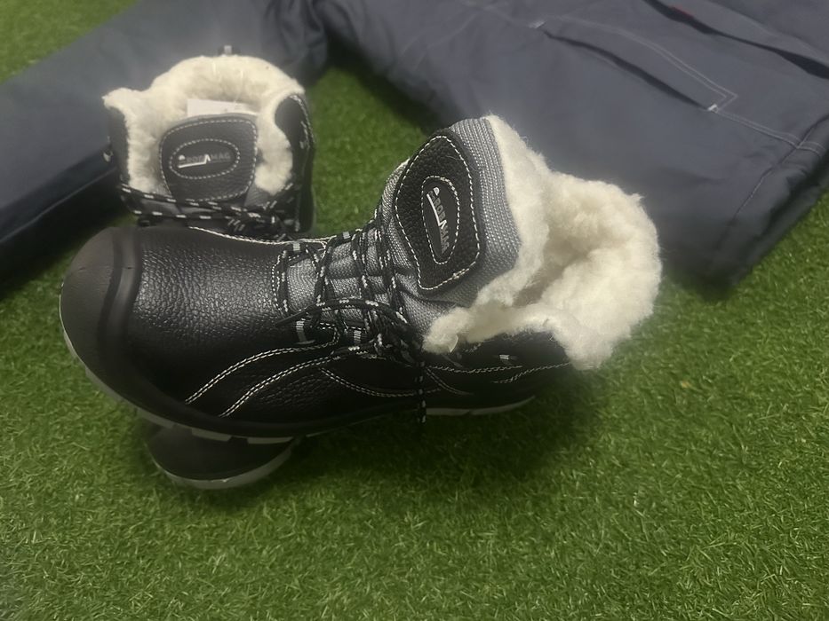 Продам спецодежду