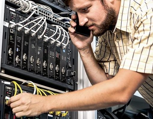 Монтаж  мини АТС. IP телефония. Установка камер видео наблюдения