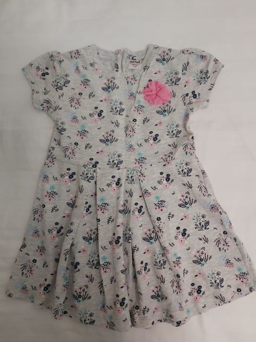 Продам пакет вещей для девочки