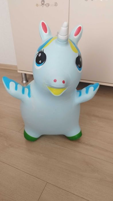 Гумено пони за яздене