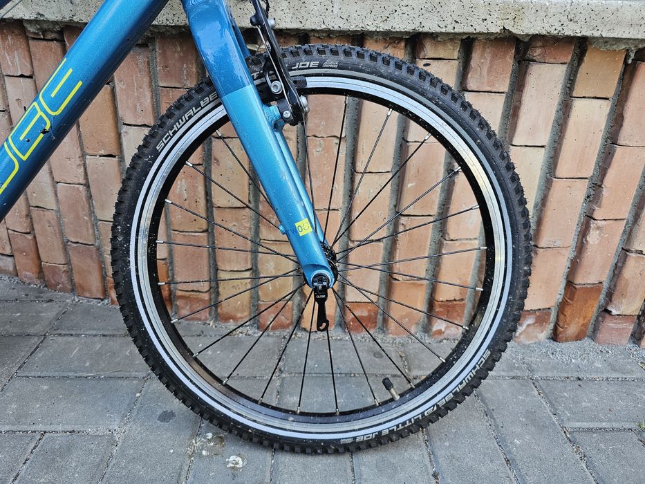 Bicicleta Cube Numove de copii 6-8 ani