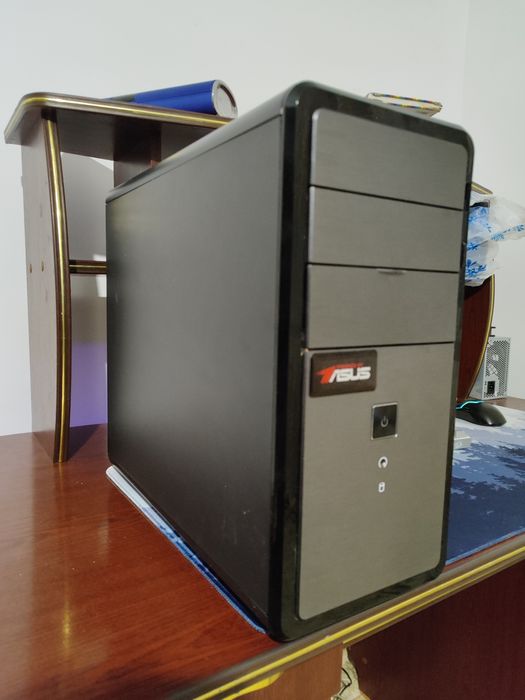 Продам комп корпус
