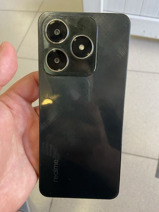 Realme 256 gb.