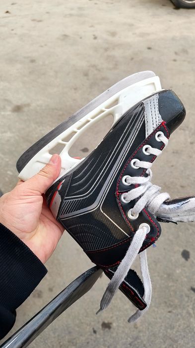 Коньки хоккейные детские 32-33 размер