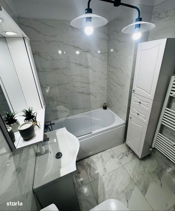 cv 146 P.Dulfu, 3 camere decomandat, 2 bai, 2 balcoane