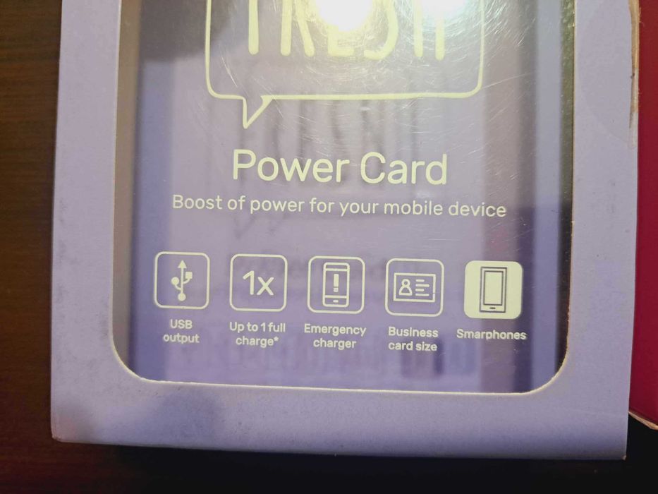 НОВА Външна батерия много тънка Business Card, 2000 mAh, Лилава KIT