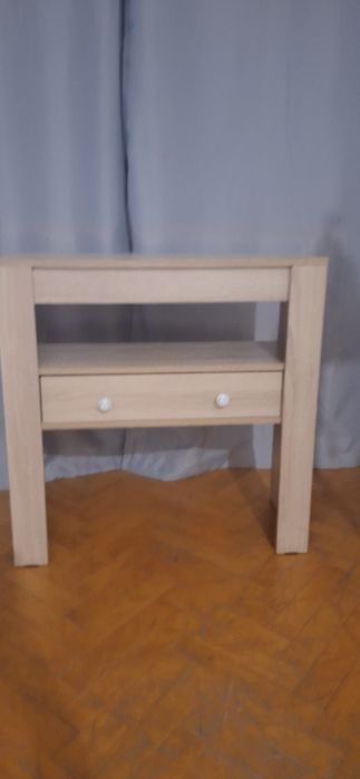 Столик косметический