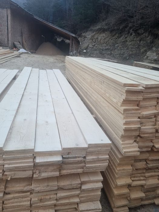 Vând cherestea rășinoase