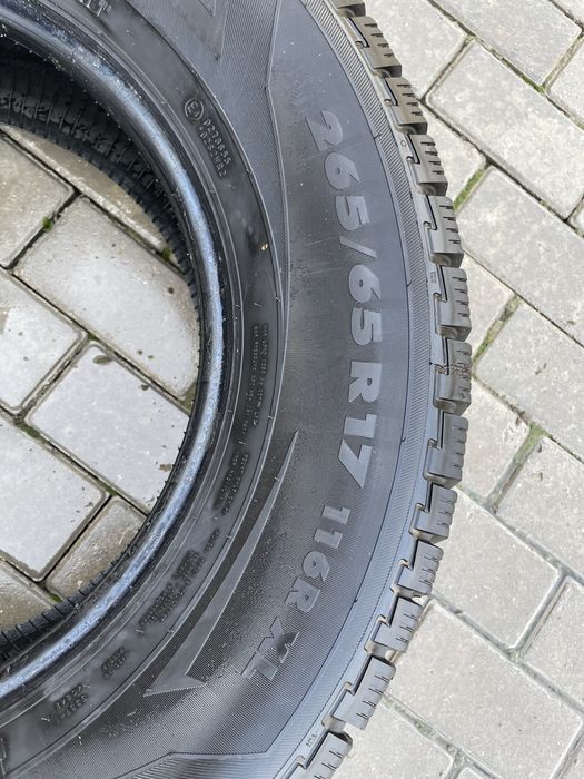 Зимние шины на : 265/65 R17