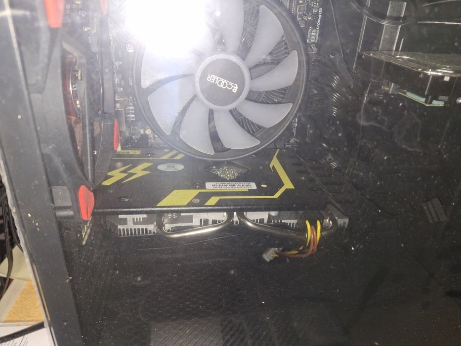 Продаеться Видеокарта PELADN Radeon RX 580 8 Гб