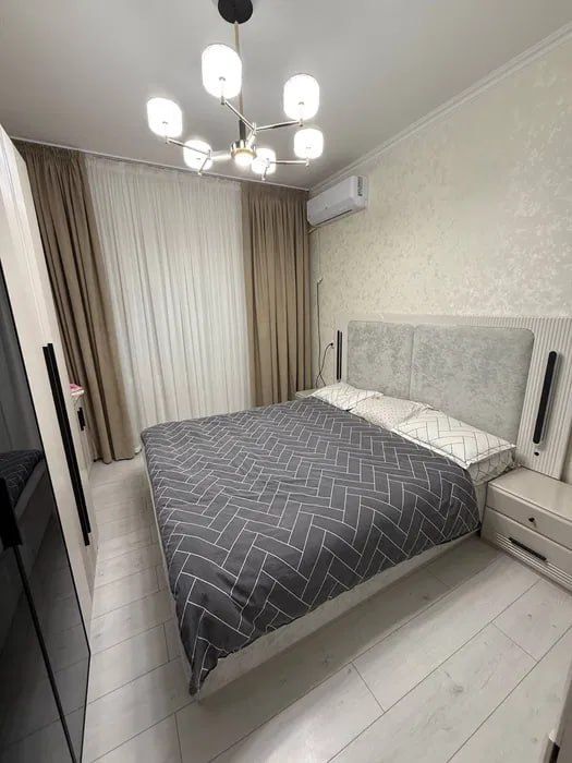 Продаю 4-х комнатную квартиру Сергели Куйлюк 5